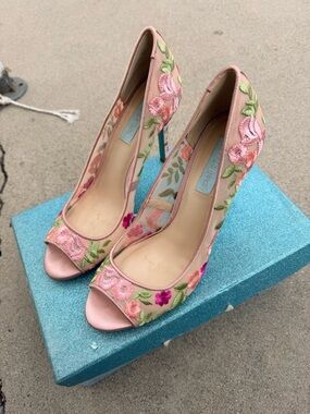 Betsey Johnson Pink Floral Embroidered Peep-Toe Heels